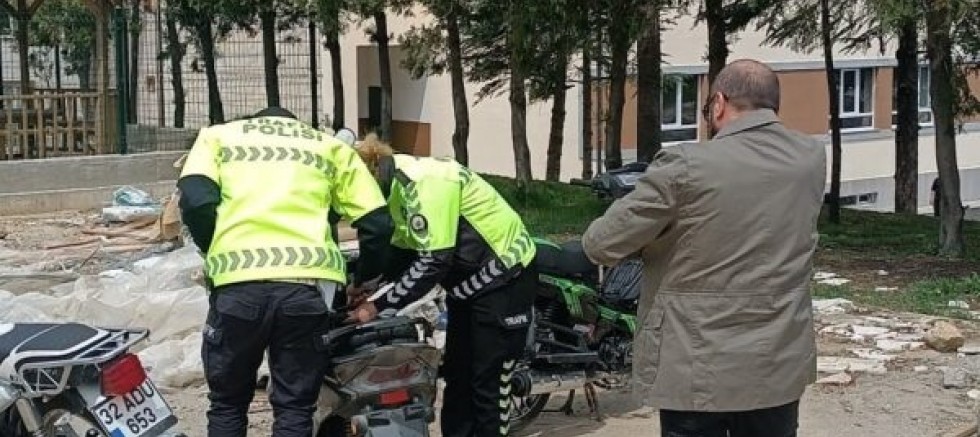 Yalvaç’ta Trafik ekipleri denetimleri sıklaştırdı